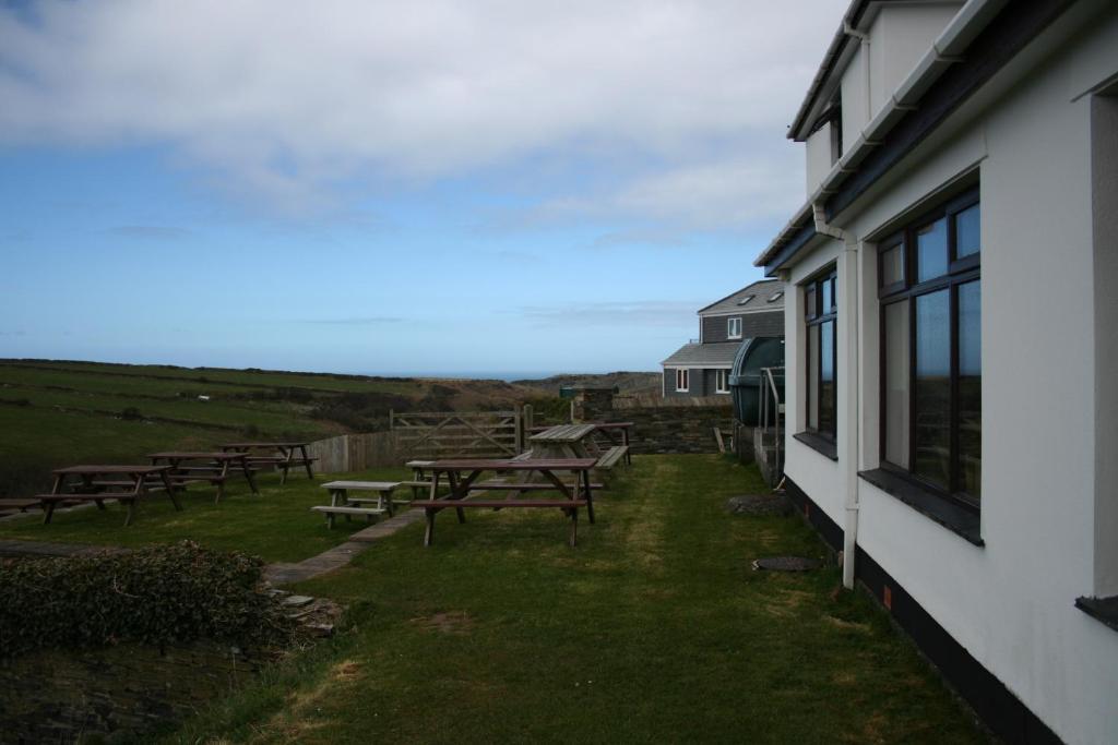 The Wootons Inn Tintagel Exterior photo