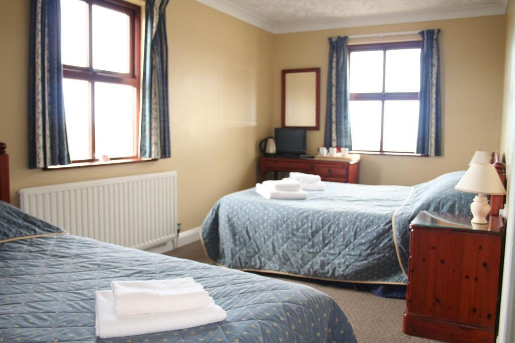 The Wootons Inn Tintagel Room photo