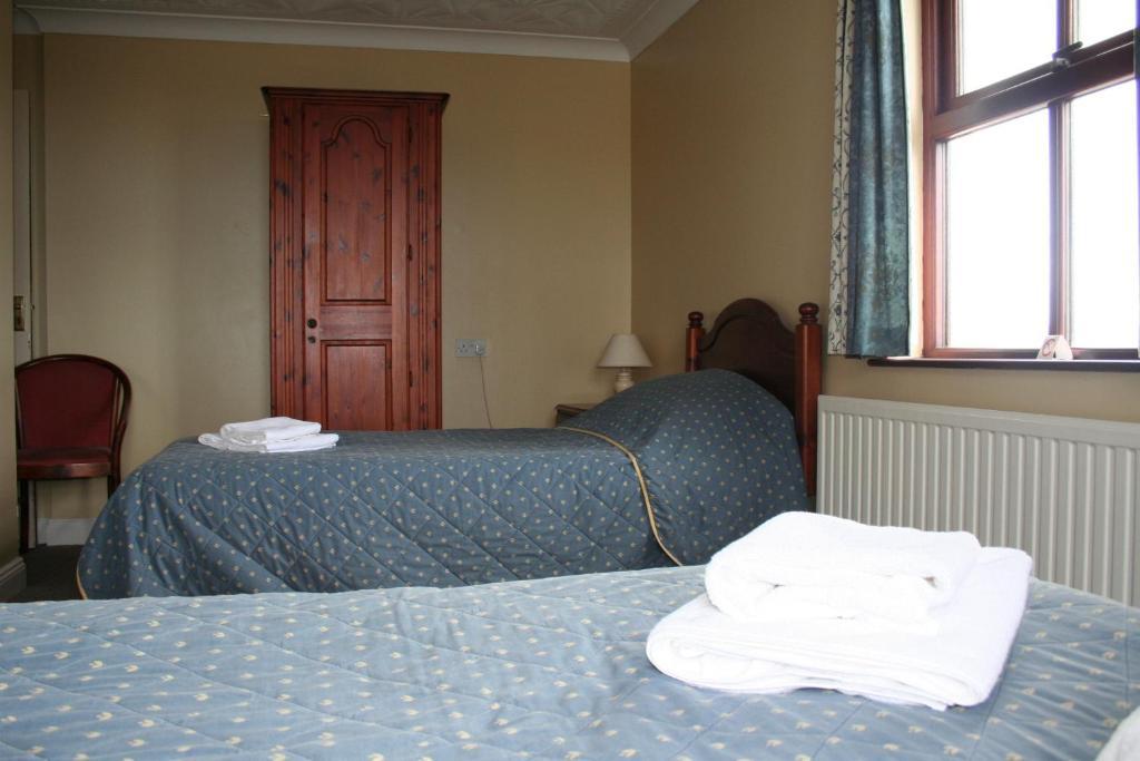 The Wootons Inn Tintagel Room photo